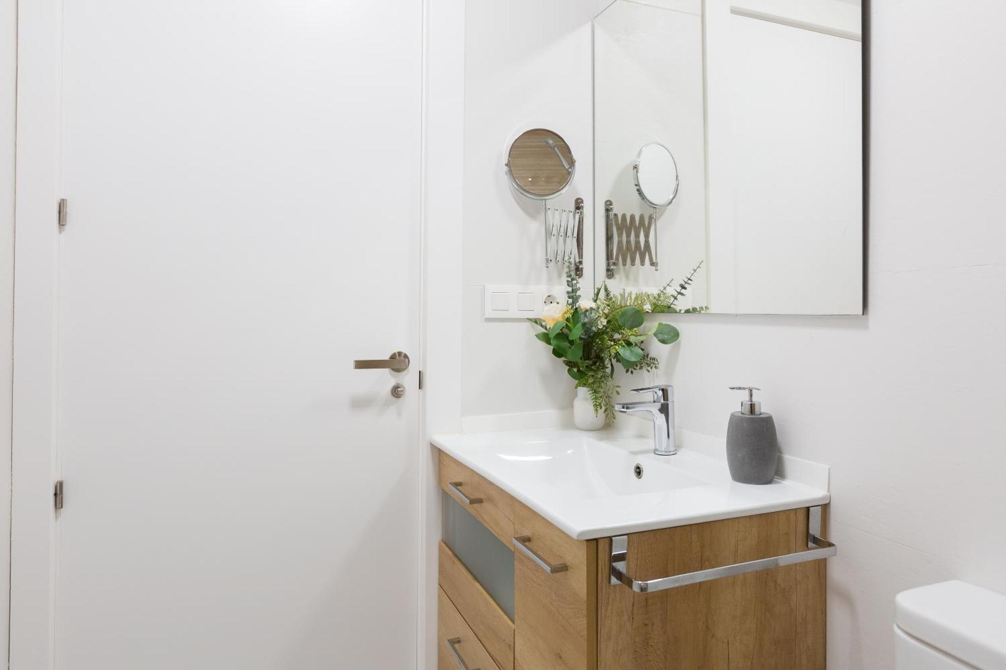 Appartement La Goleta: In The District