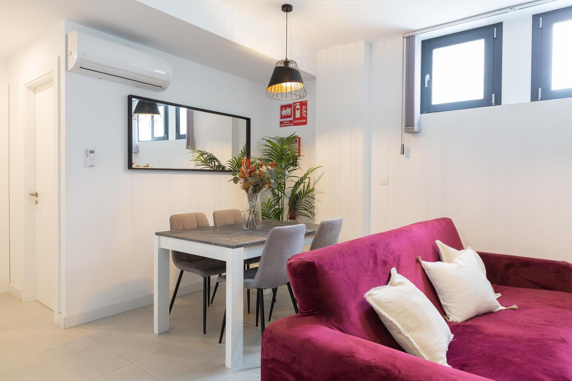 Appartement La Goleta: In The District